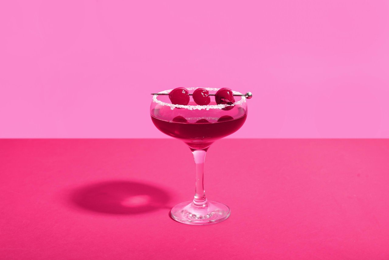 cocktail-pink-background-scaled