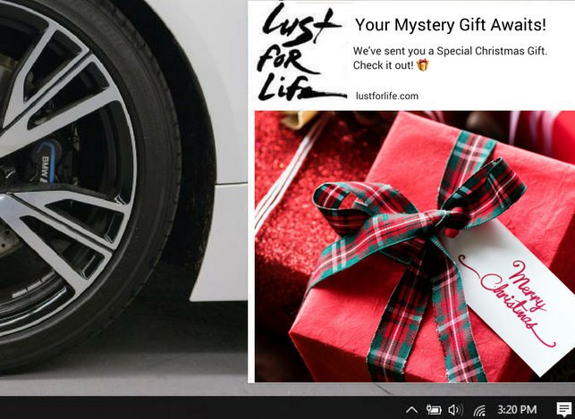 Gift with purchase: give away holiday gifts to make them feel special